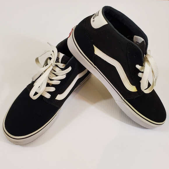 Vans Other - Men's Van's Chapman Mid shoes